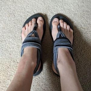 Sanuk Yoga Mat Sling Flip Flops - sz 7